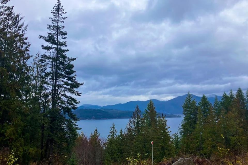 Tiny Lake Retreat Apartment hotel in Lake Pend Oreille