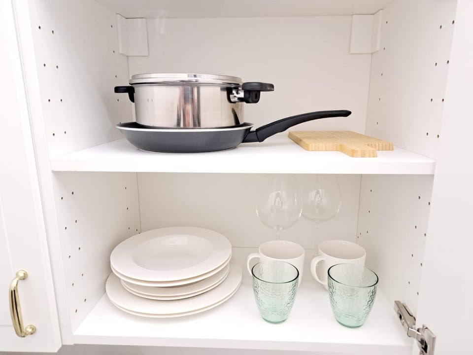 Kitchen or kitchenette, Food and drinks, Food