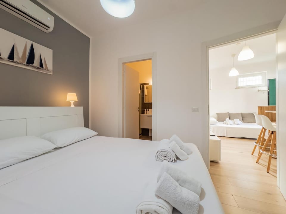 Carano Suite- modern apartment , AC Apartment in Rome