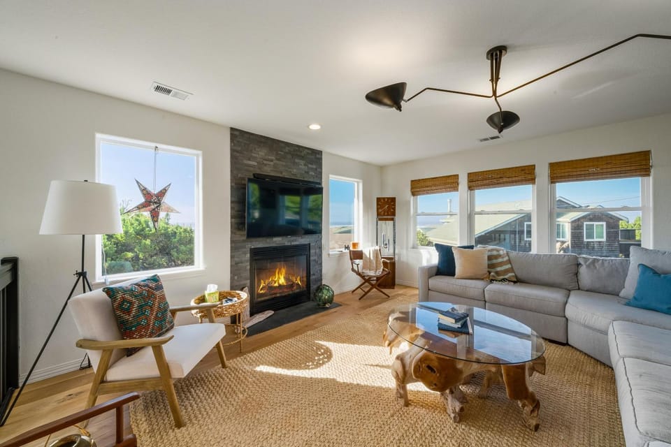 Full Circle House in Manzanita