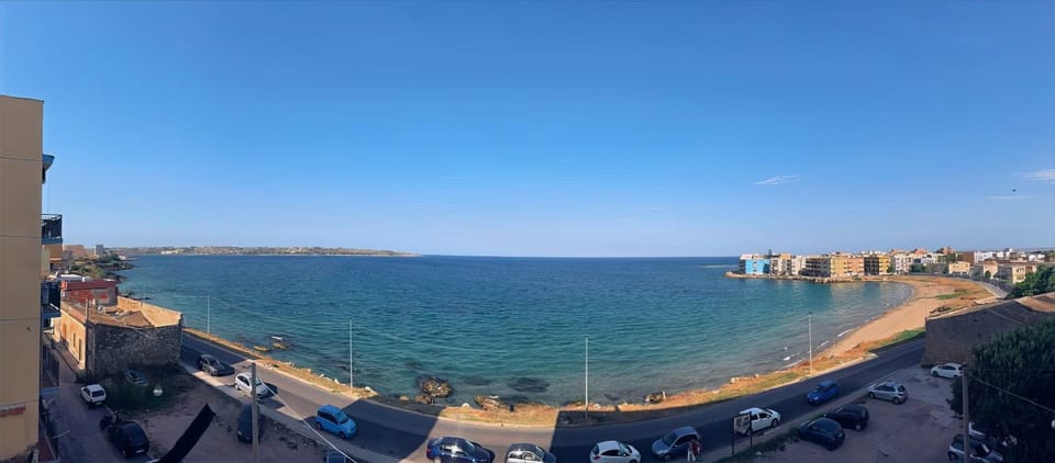 Day, Neighbourhood, Beach, Sea view, Location
