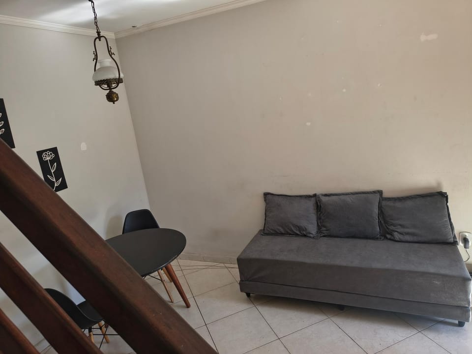 Casa duplex próximo ao Centro de Rio das Ostras, a poucos minutos da praia House in State of Rio de Janeiro