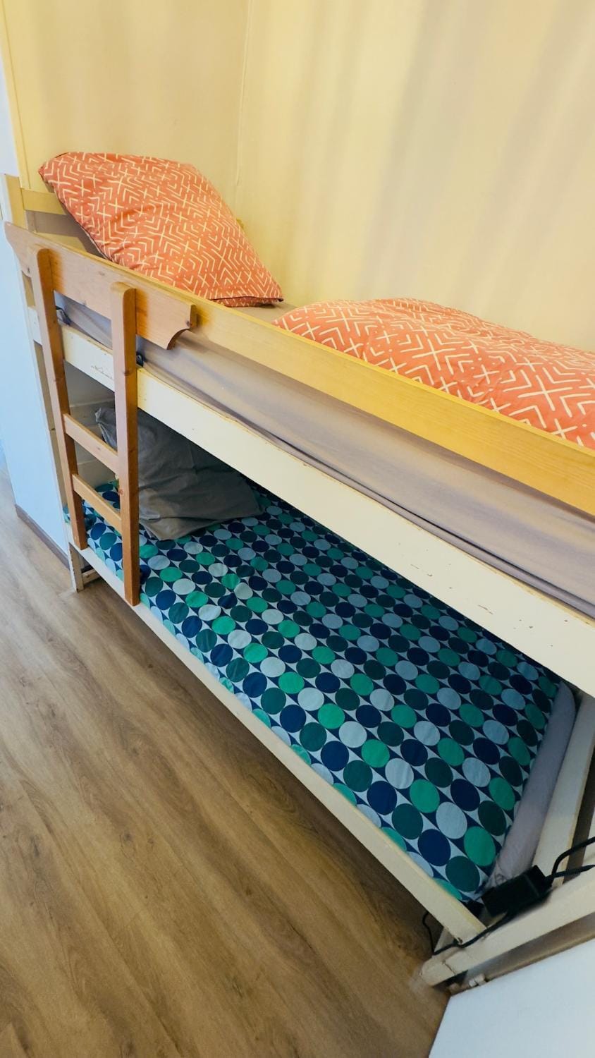 bunk bed