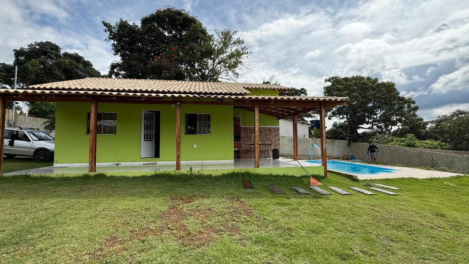 Jardim de Esmeraldas House in State of São Paulo