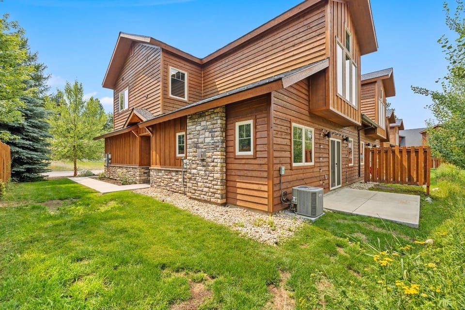 Our Bunkhouse- Pet friendly home w/AC near Lake, Golf course, and downtown McCall House in McCall