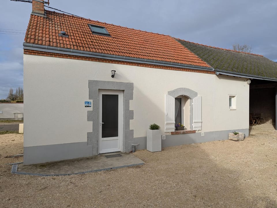 Charmante Maison 3* Près d'Orléans avec Confort et Wi-Fi - FR-1-590-587 House in Centre-Val de Loire