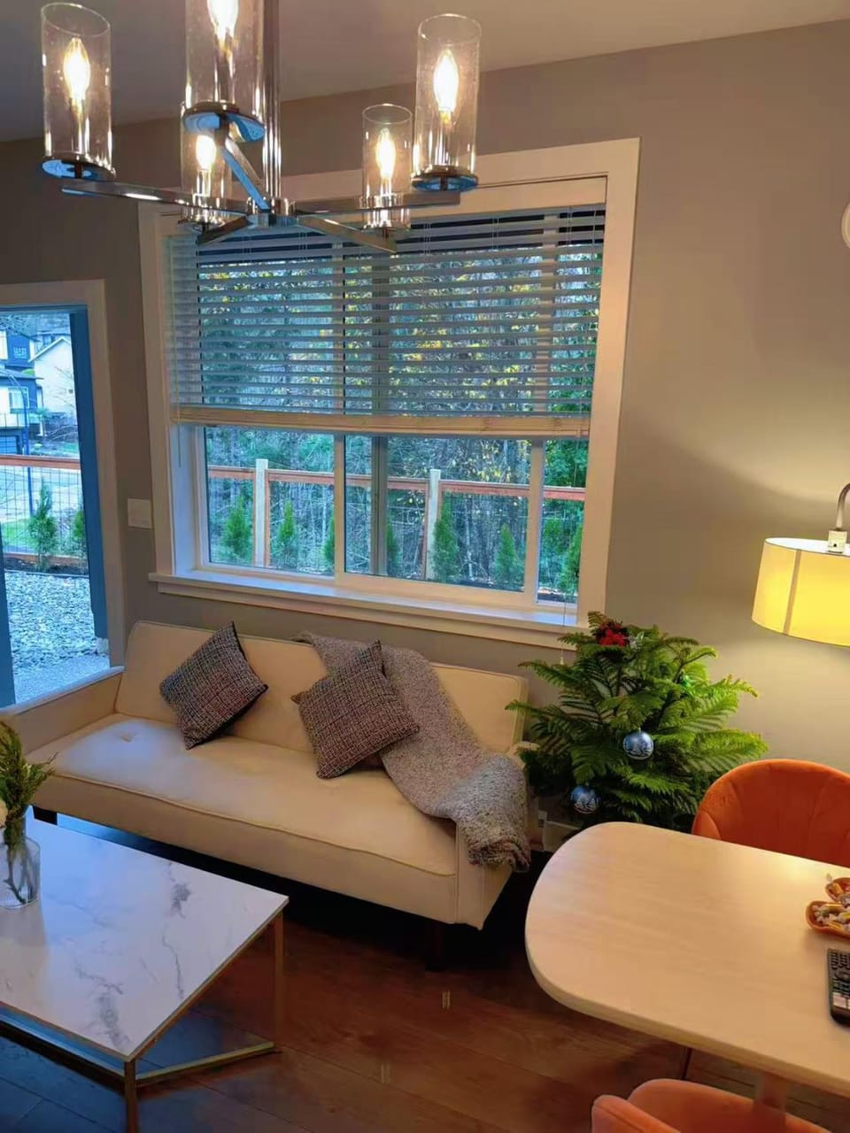 Lovely 2 bedroom suite in Langford Villa in Vancouver Island