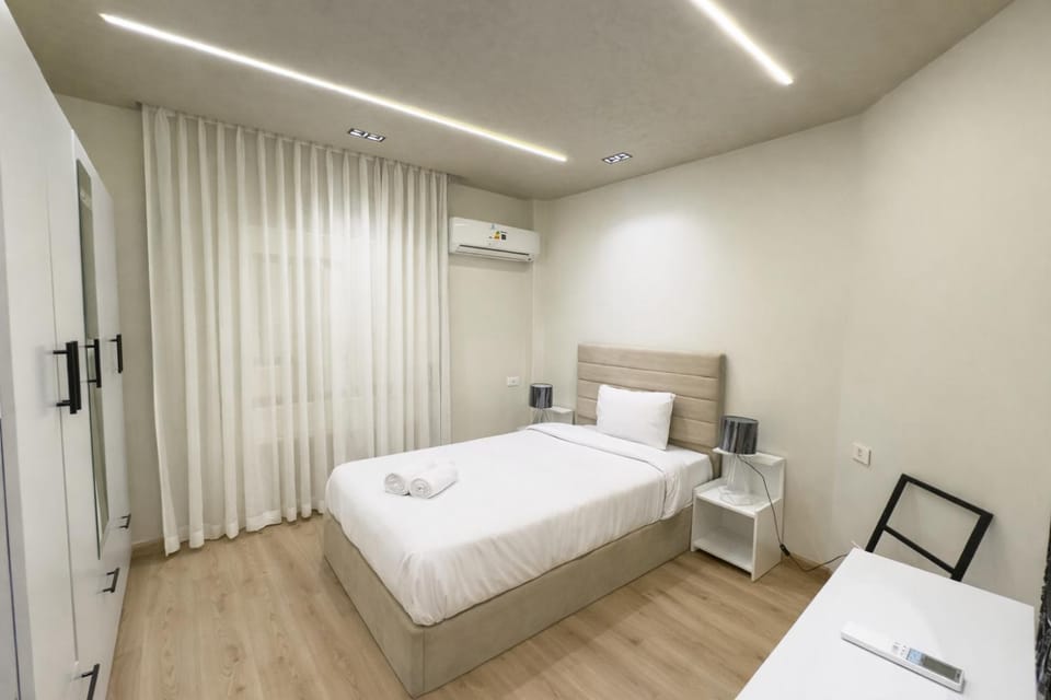 Modern 2BR in New Cairo l Great Balcony View l WiFi Apartment in New Cairo City