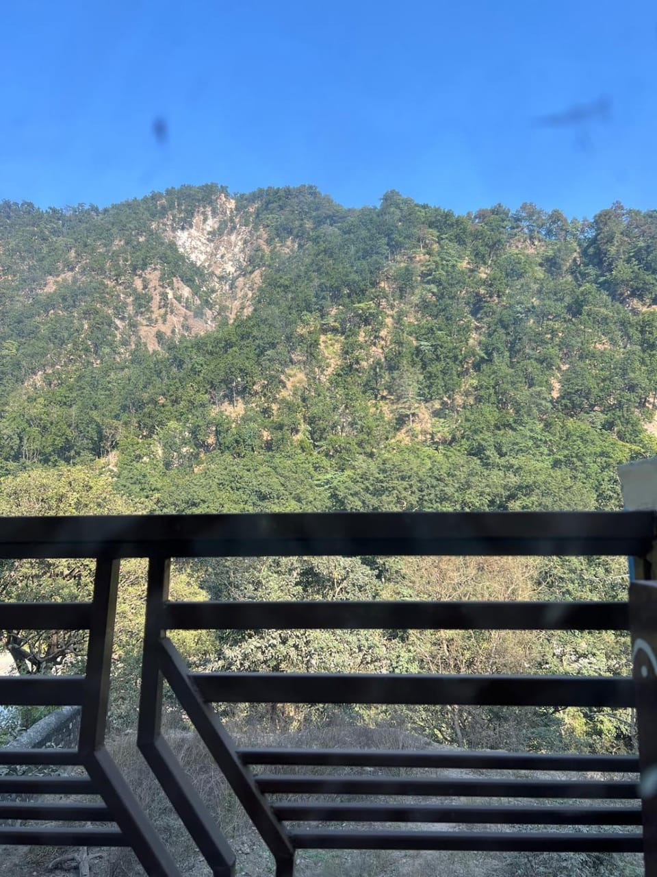 Modern Monk BnB Bed and Breakfast in Uttarakhand