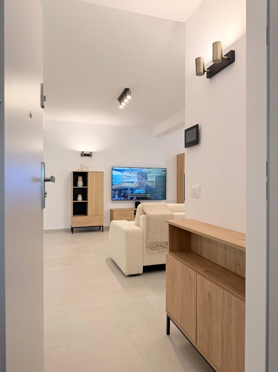 Kitchen or kitchenette, Living room, Seating area