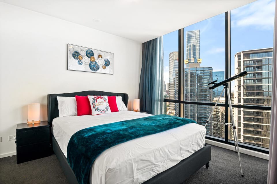 Bed, Photo of the whole room, Bedroom, City view
