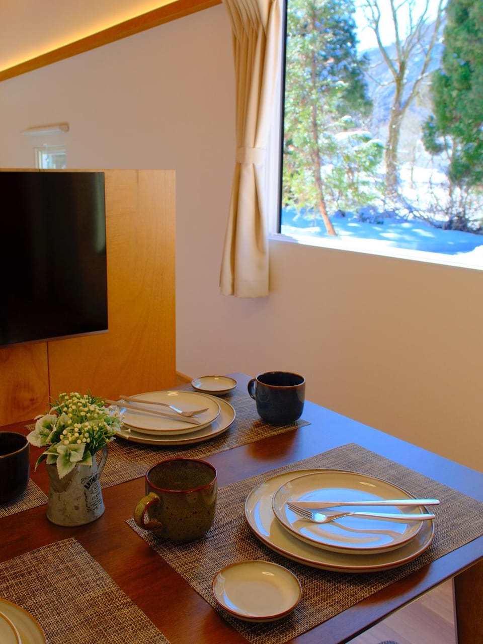 TV and multimedia, Dining area