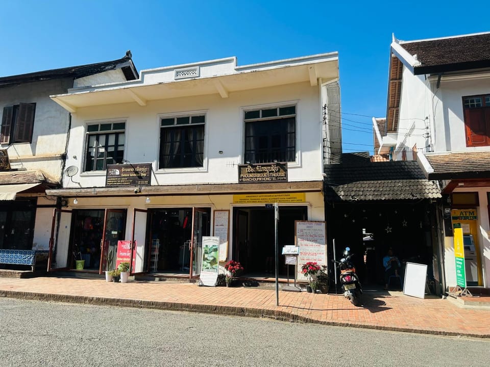 Property building, Day, Street view
