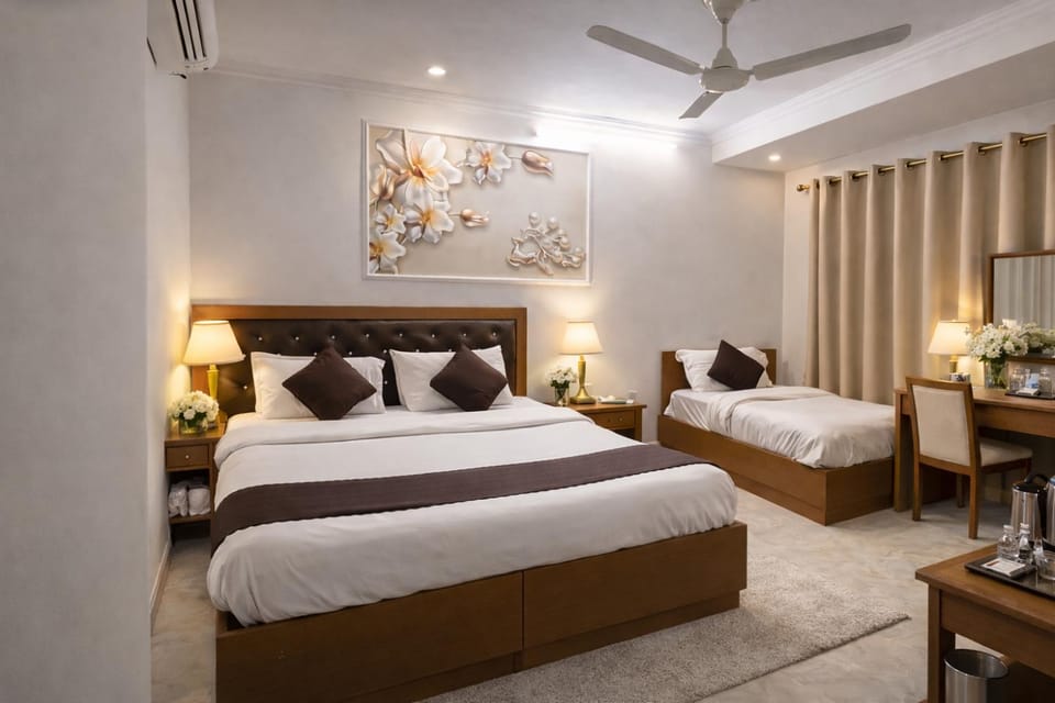 Photo of the whole room, Bedroom