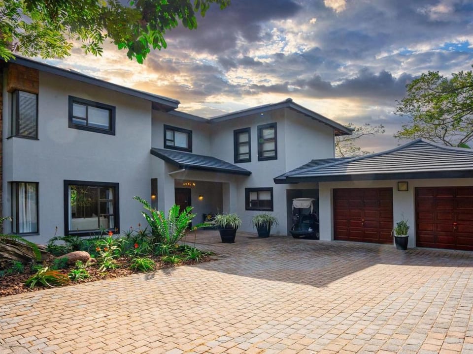The First House Luxury Villa, Eden Rock Estate Villa in KwaZulu-Natal