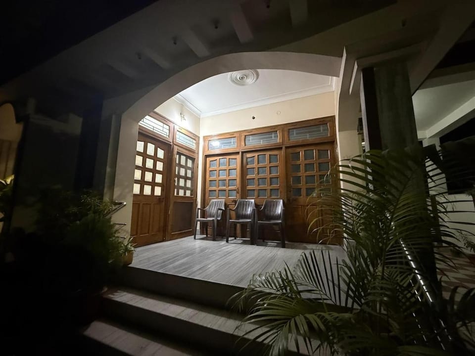 Green and Serene - Whole Villa - Home stay only Villa in India
