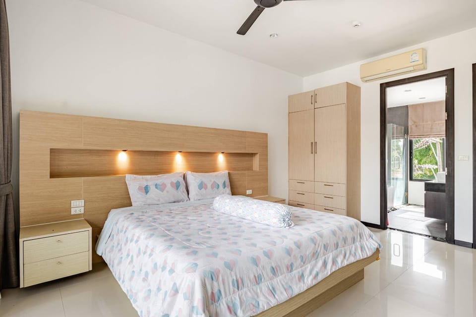 Вилла 150м Приватный комплекс 2 Бассейна Apartment in Rawai