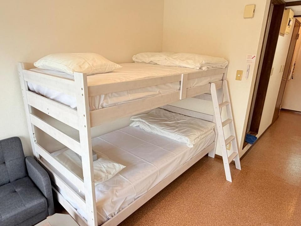 bunk bed