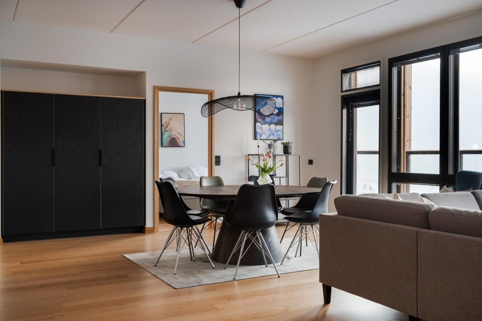 View (from property/room), Dining area, heating, internet