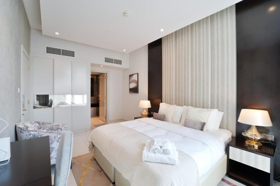 Refined 1 bedroom - Upper Crest - Near Dubai Mall Apartment in Dubai