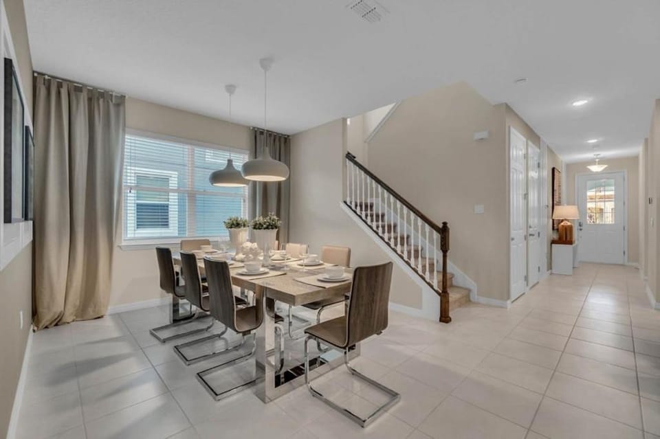 5 Bedrooms 5,5 Bathrooms Solara home House in Bay Lake