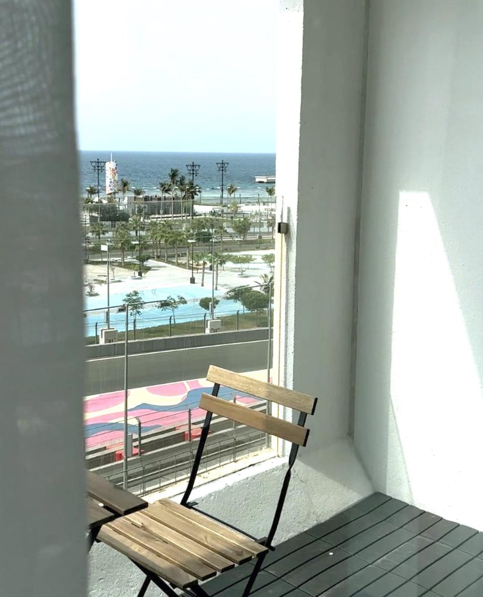 Day, Natural landscape, View (from property/room), Balcony/Terrace, Seating area, Sea view, sunbed