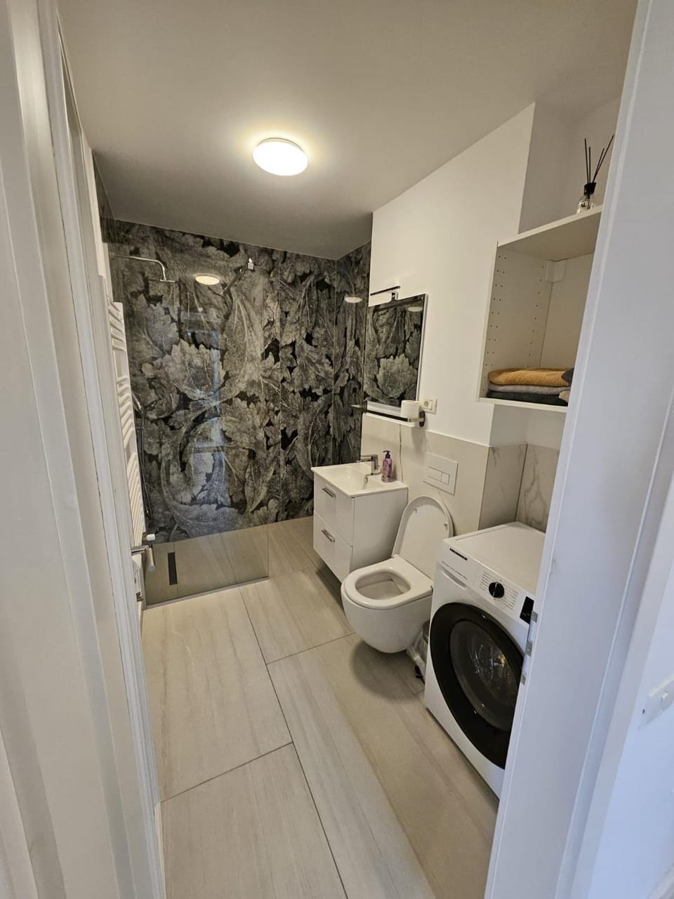 Central monarch A&F Residence Apartment in Timisoara