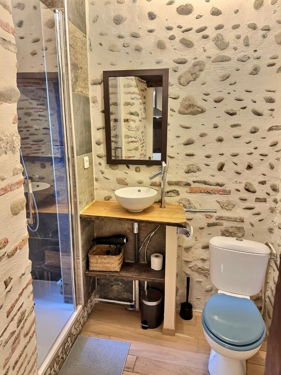 Shower, Toilet, Bathroom