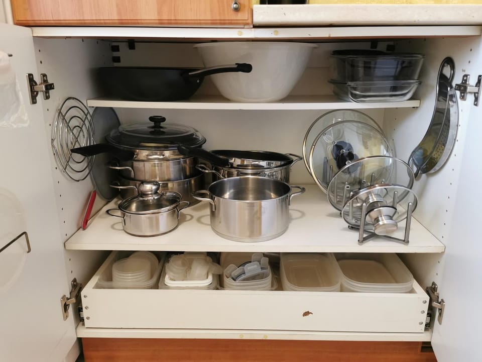 Kitchen or kitchenette