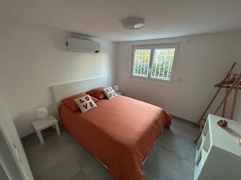 Appartement 6 couchages proche grands buffets et centre ville avec jardin Apartment in Narbonne