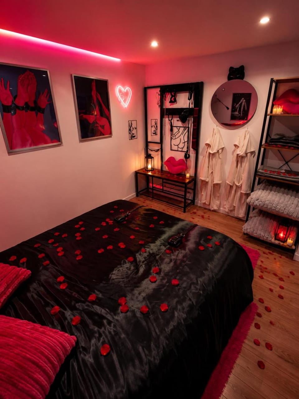 Bed, Photo of the whole room, Bedroom