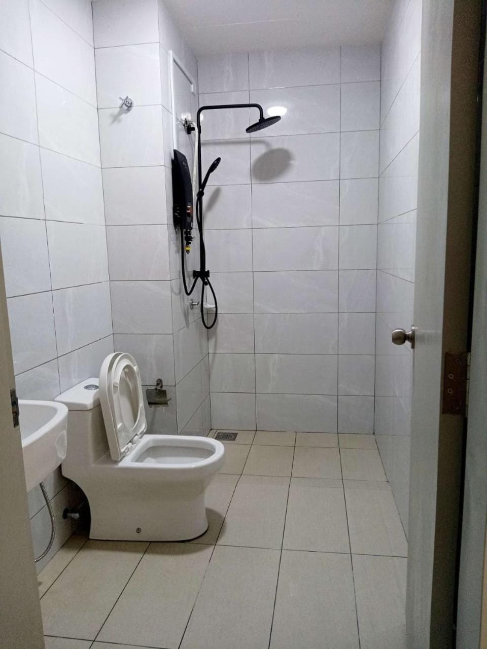 Amber Cove Two Bedroom 6pax Seaview Apartment in Malacca