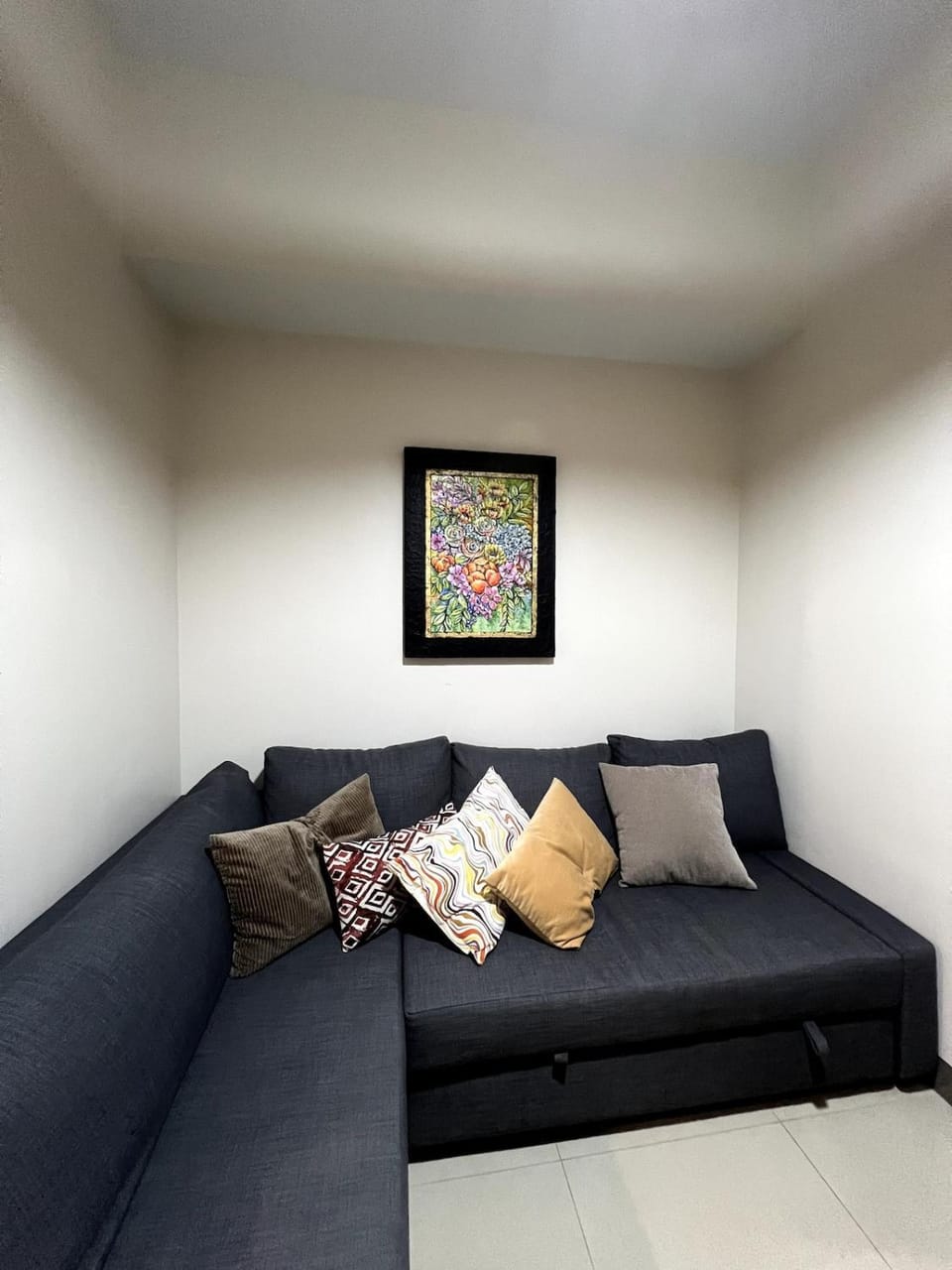 10L Luxe City Escape at Park Mckinley West Apartment in Makati