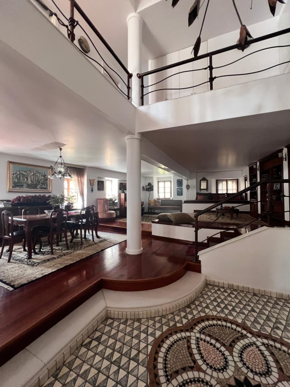 Living room, Seating area