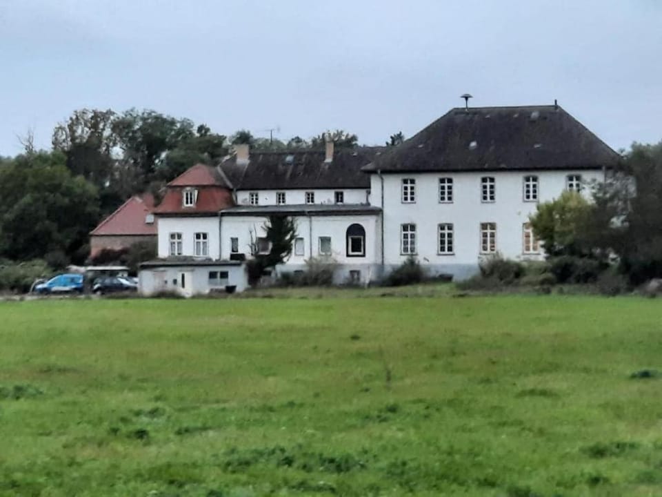 Property building, Natural landscape, Landmark view