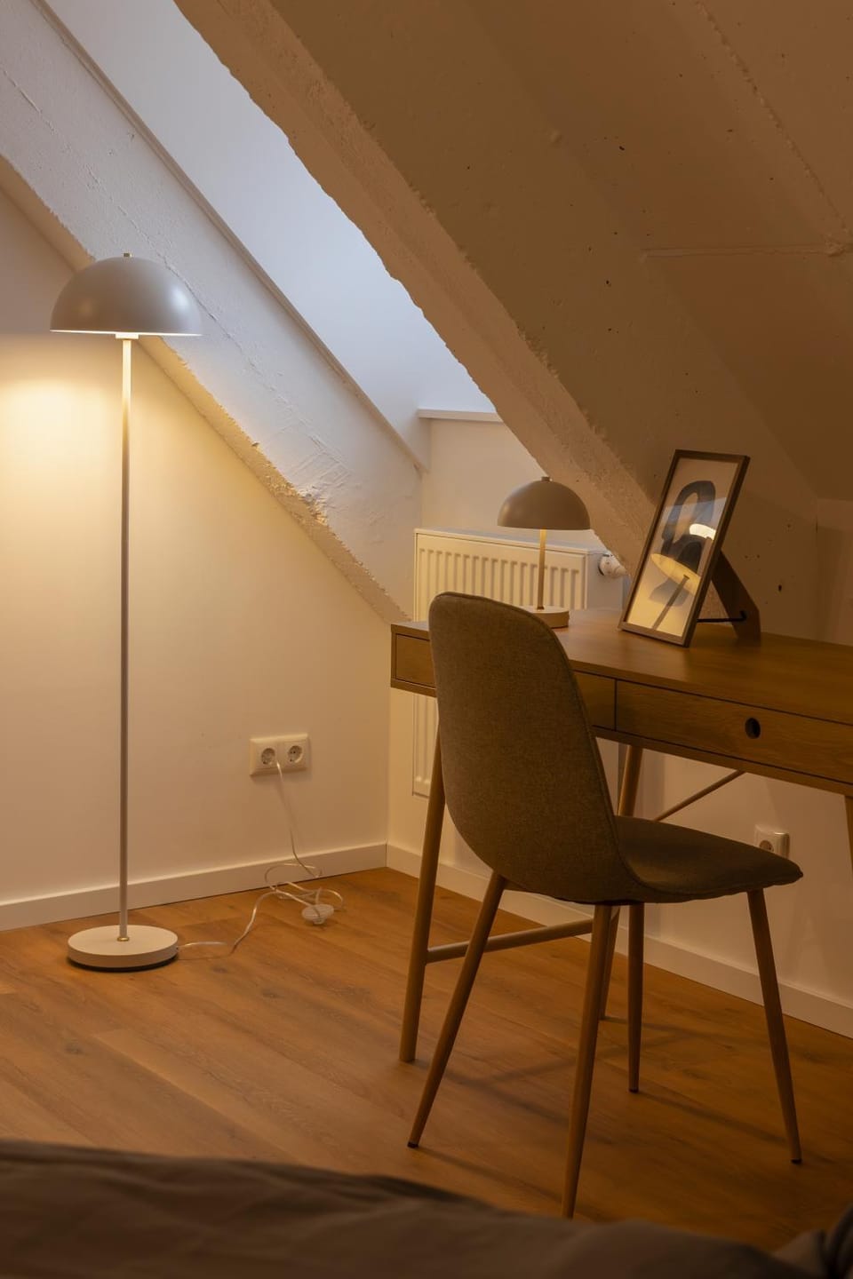 Dining area, internet