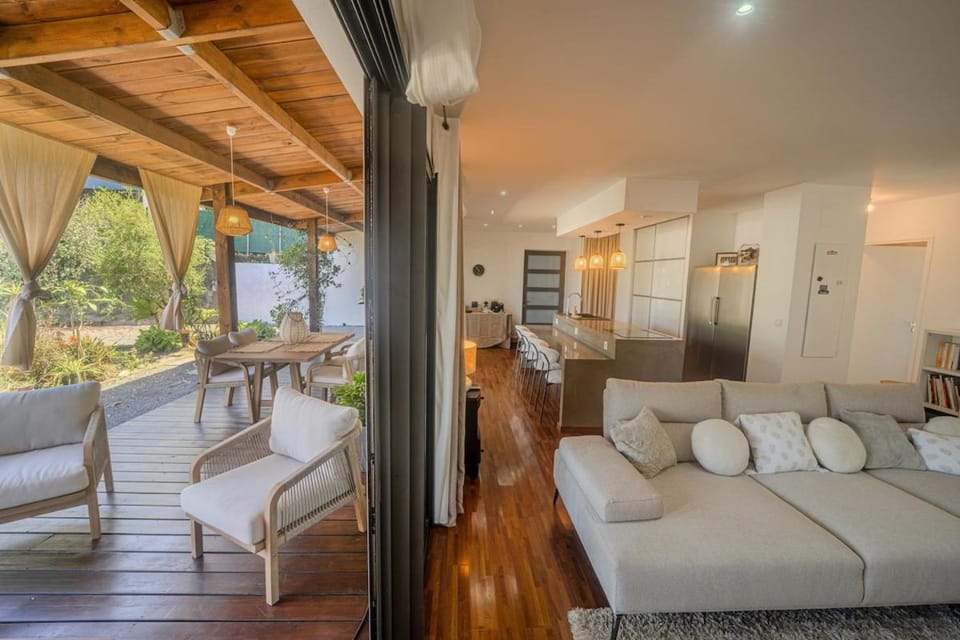 Lodge des Brumes Nature & Sérénité à Saint-Joseph Villa in Réunion