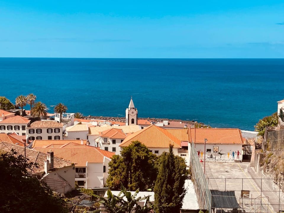 Nearby landmark, Natural landscape, City view, Sea view