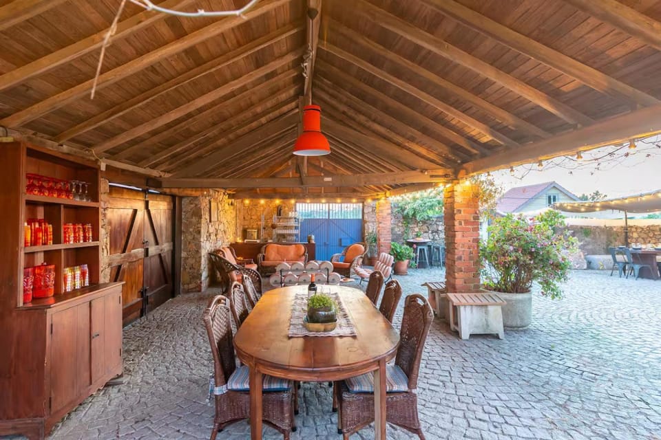 Patio, Dining area