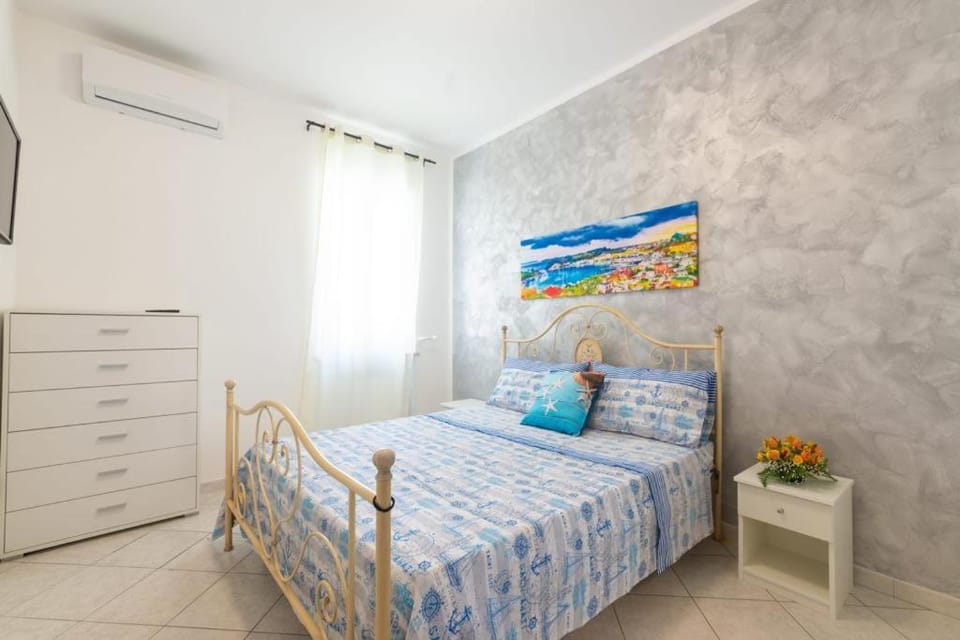 In pieno centro vicino al mare Apartment in Ischia