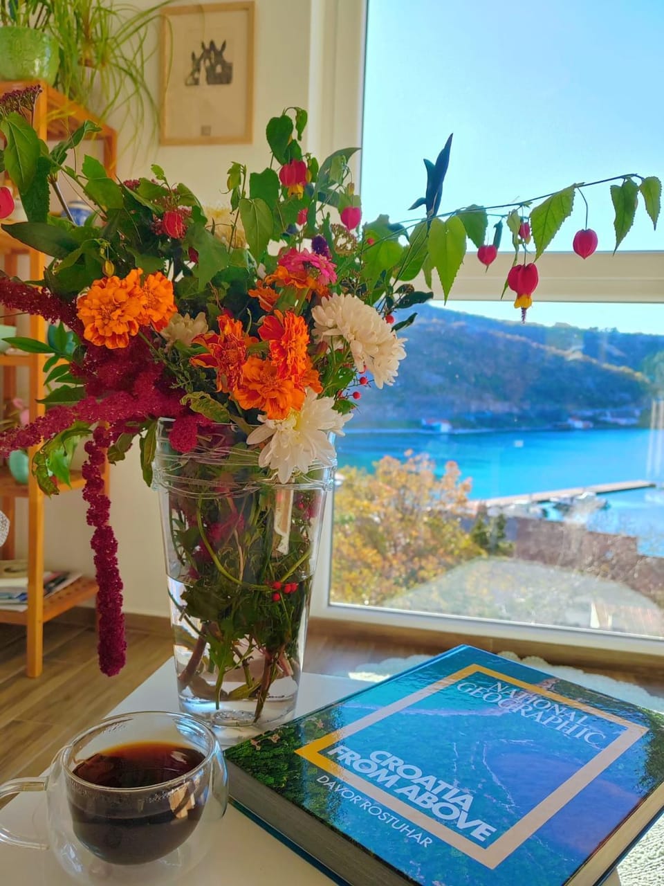 Day, Natural landscape, Living room, Sea view