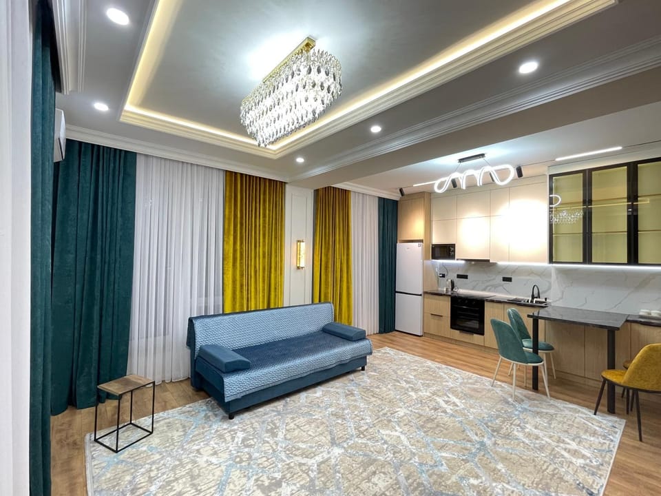 Bed, Living room, Seating area, Bedroom