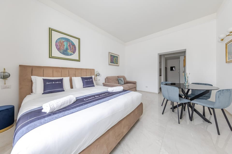 Bed, Living room, Photo of the whole room