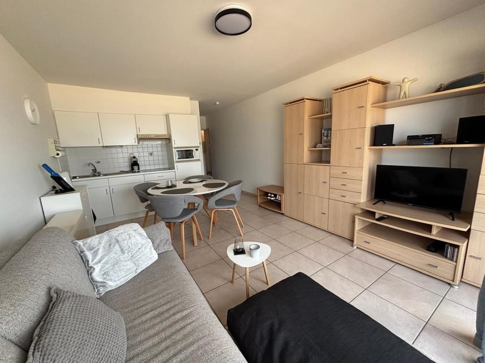 TV and multimedia, Dining area, microwave
