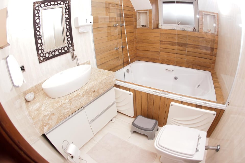 Castelinho Solemar - Suíte Premium com Banheira Privativa e Ar Bed and Breakfast in State of São Paulo