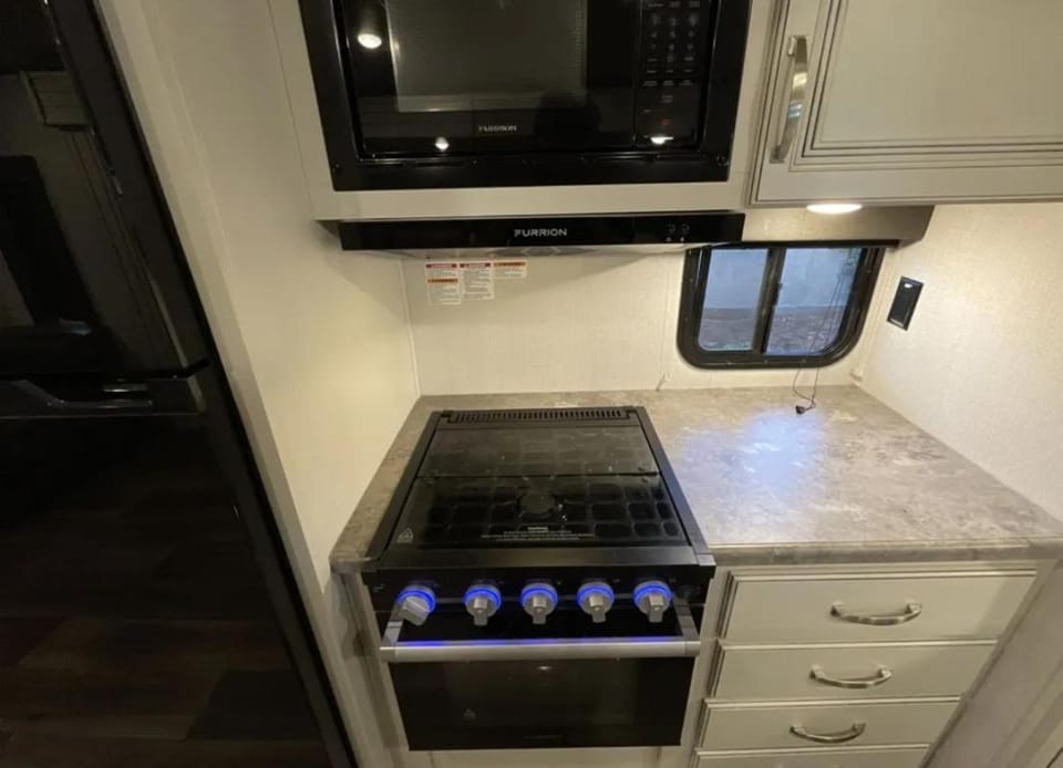 Beautiful elegant trailer with ocean views that are breathtaking Apartment in Baja California Sur