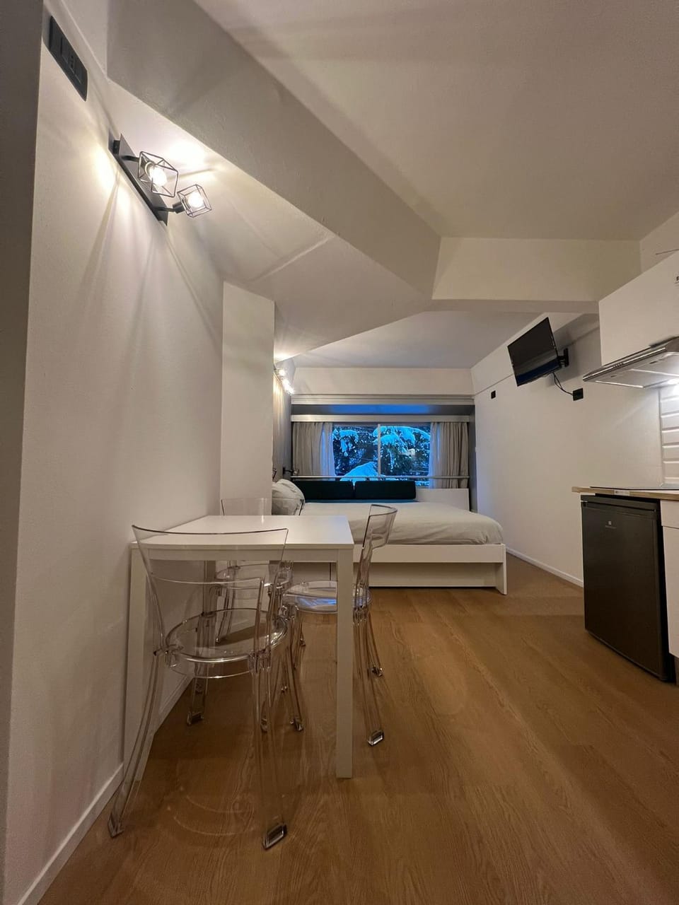 TV and multimedia, Kitchen or kitchenette, Dining area
