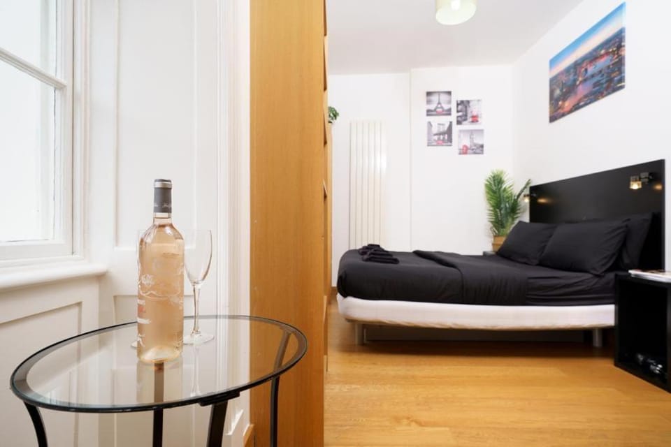 Cosy studio next to Gara Bucareşti Nord Apartment in Bucharest
