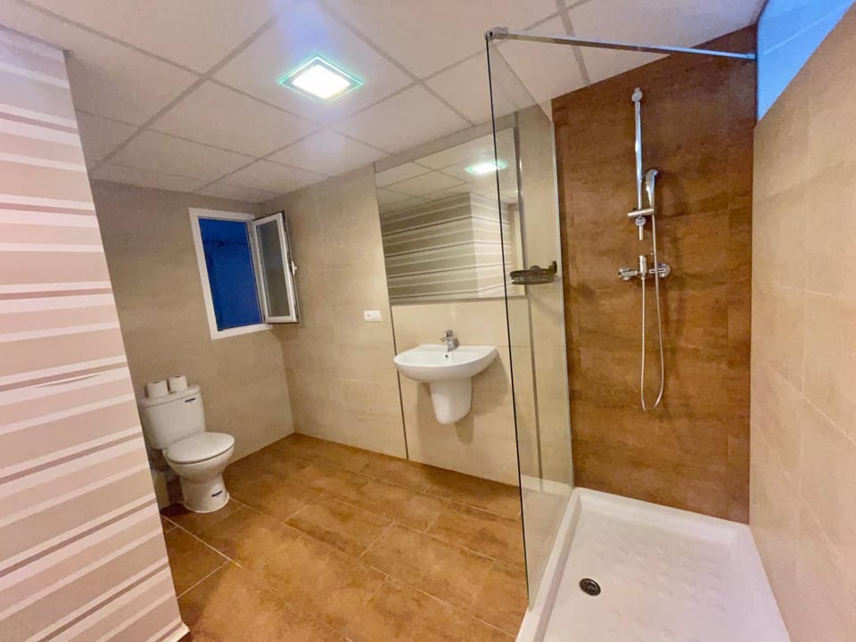 Barocco Rooms Hostel Bed and Breakfast in Alicante