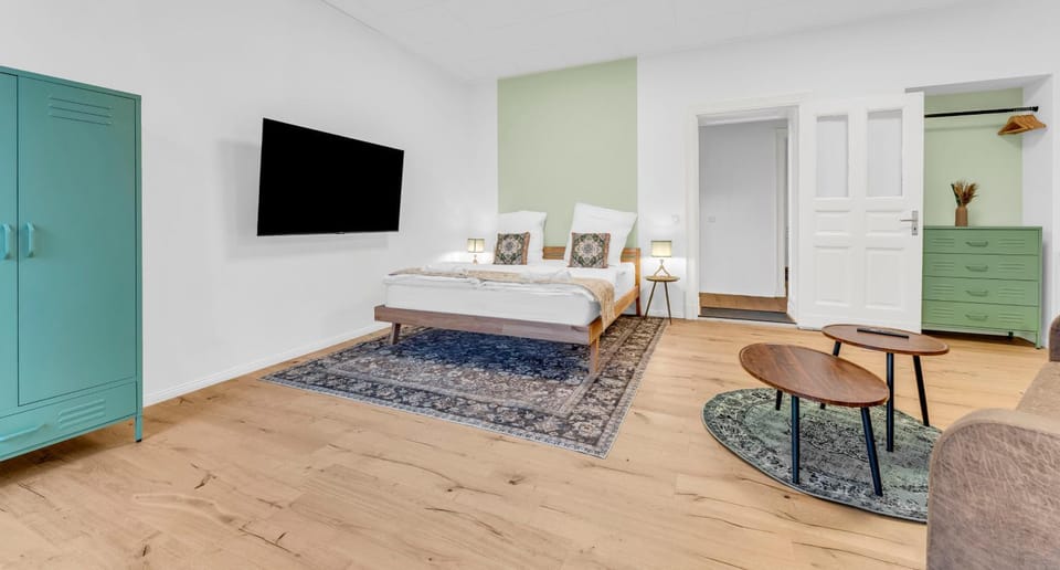 Living room, Bedroom